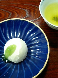 笹の雪 豆腐アイス.jpg