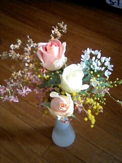 C バラの花瓶.jpg