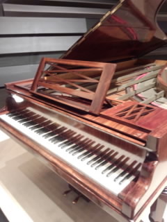 Fortepiano エラール.jpg