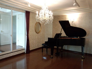 Salon Les ailes.jpg