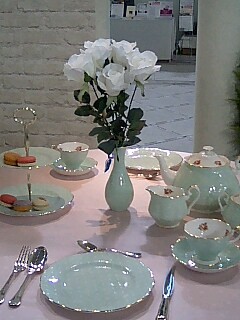 Tableware ロイヤルアルバート.jpg