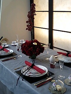Tableware 真紅のバラと.jpg