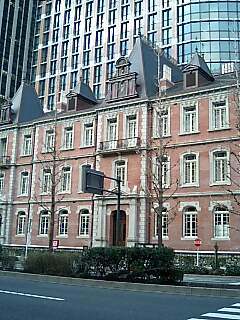 レンガの建物1.jpg